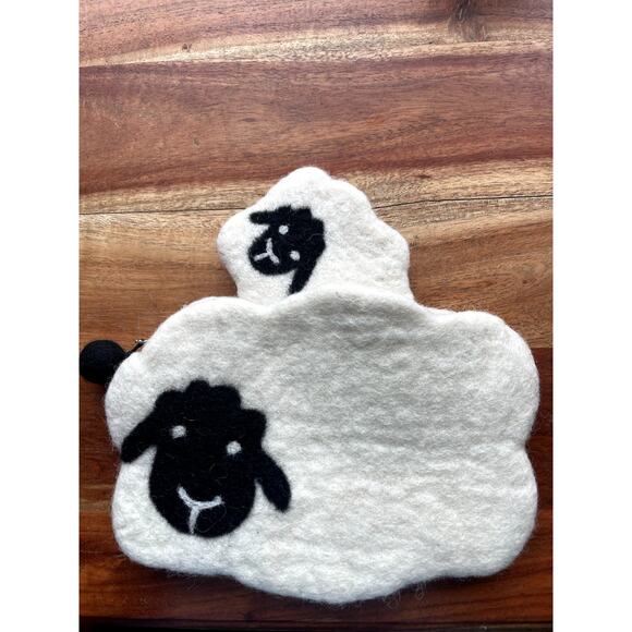 Handmade Sheep Coin Pouch Set - Picture 1 of 7